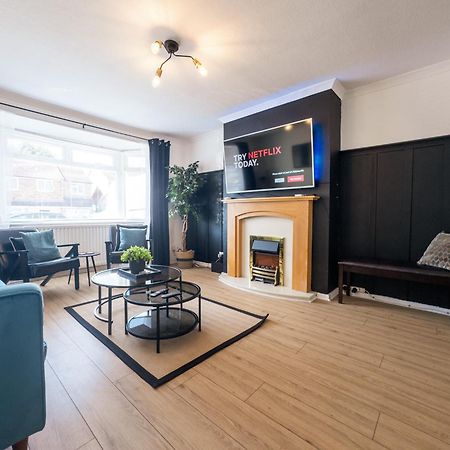 Rnm - Business Professionals Ready, Cost Effective For Large Stays! 3 Bedroom Lounge, Private Access & Entire Place, Kitchen & Washroom With Amenities, Smart Tv, Easy Access, Fast Wifi, Large Driveway, Great Transport Links, Near Worcester Hospital A Eksteriør billede
