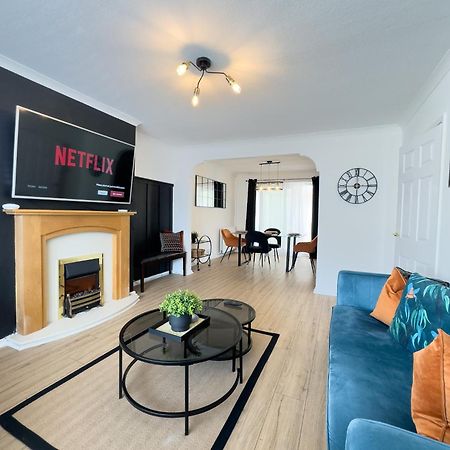 Rnm - Business Professionals Ready, Cost Effective For Large Stays! 3 Bedroom Lounge, Private Access & Entire Place, Kitchen & Washroom With Amenities, Smart Tv, Easy Access, Fast Wifi, Large Driveway, Great Transport Links, Near Worcester Hospital A Eksteriør billede